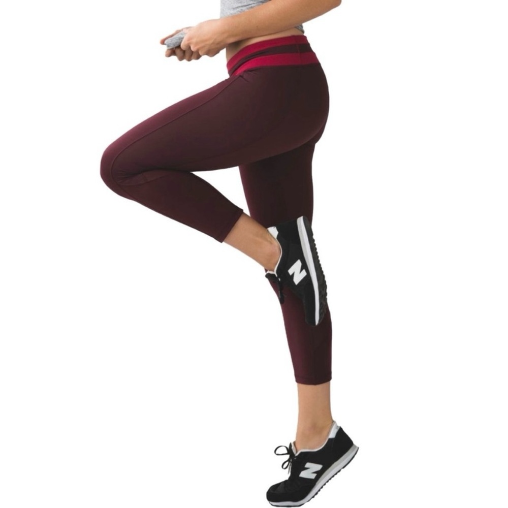 LULULEMON Give Me Qi Crop Bordeaux Leggings - Drama / Cranberry Size 6